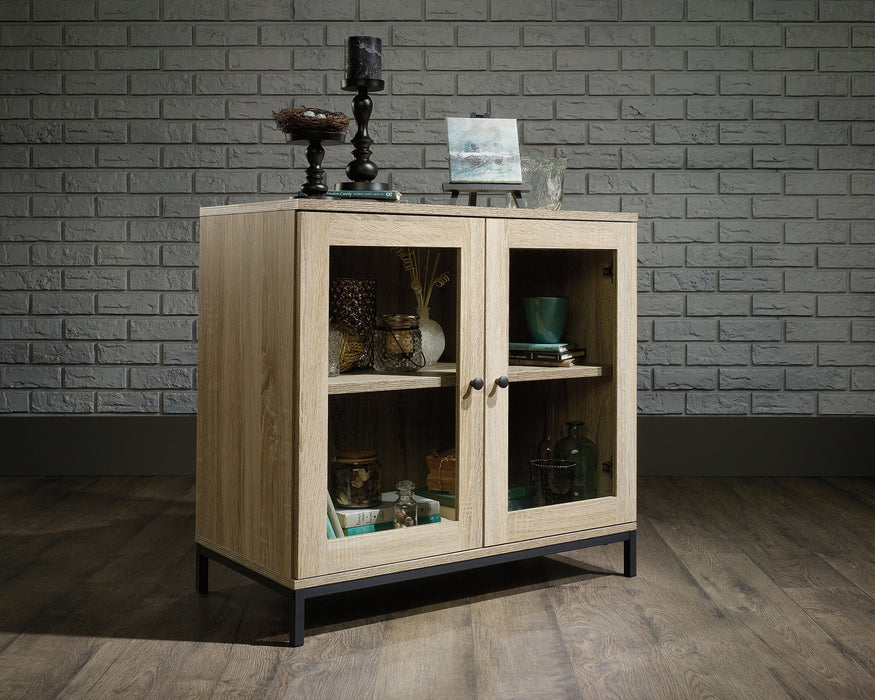 North Avenue Display Cabinet 3a