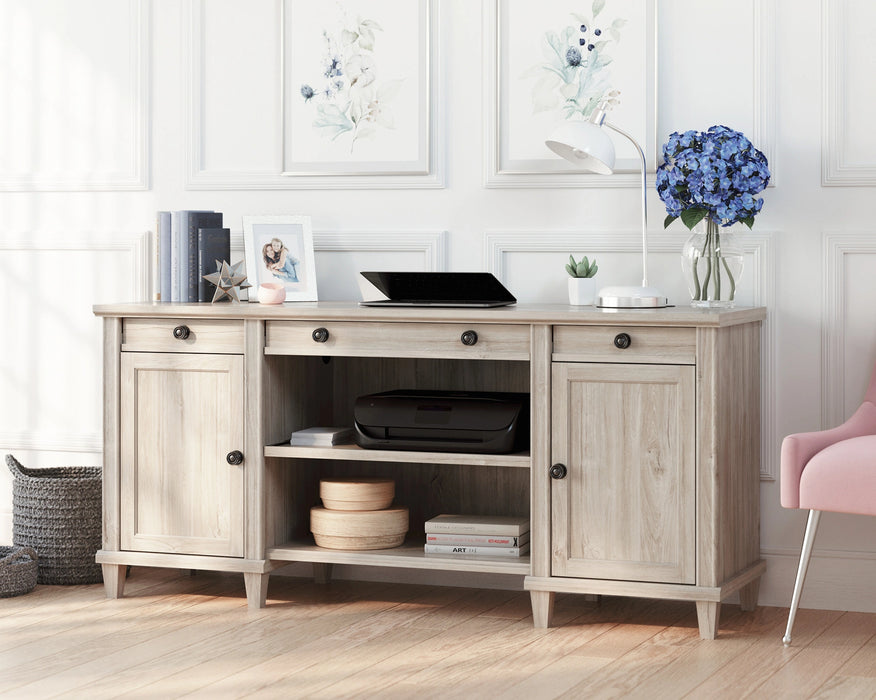Hammond Credenza Co A2
