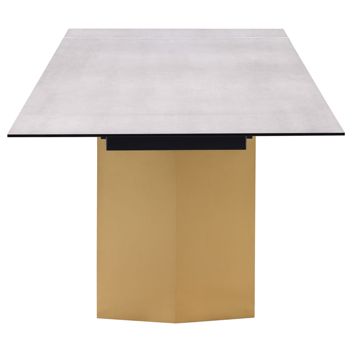 Vesa Dining Tables