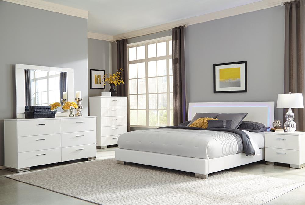 Felicity 5-piece Eastern King Bedroom Set with LED Headboard Glossy White image