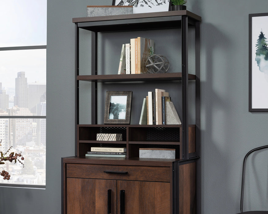 Briarbrook Utility Hutch Bo