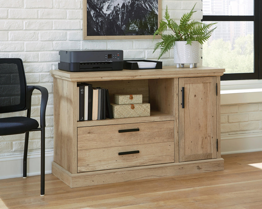 Mason Peak Small Credenza Pmo