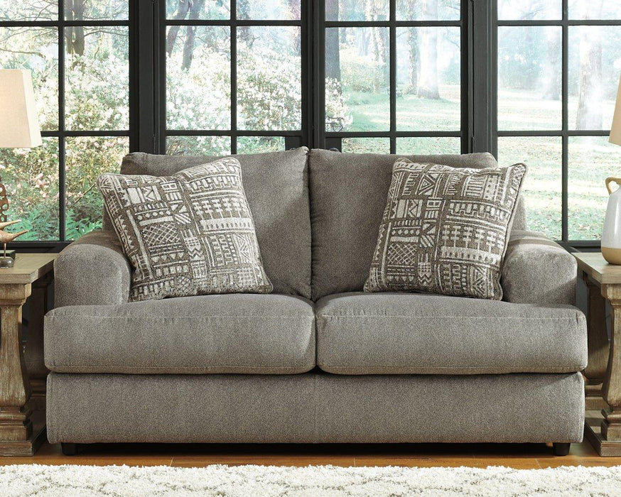 Soletren Loveseat