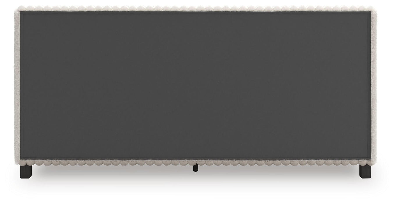 Zuraleus Bed