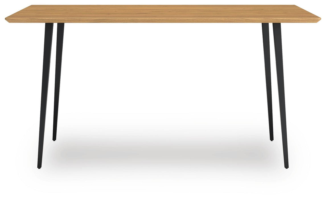 Gretlynn Dining Table